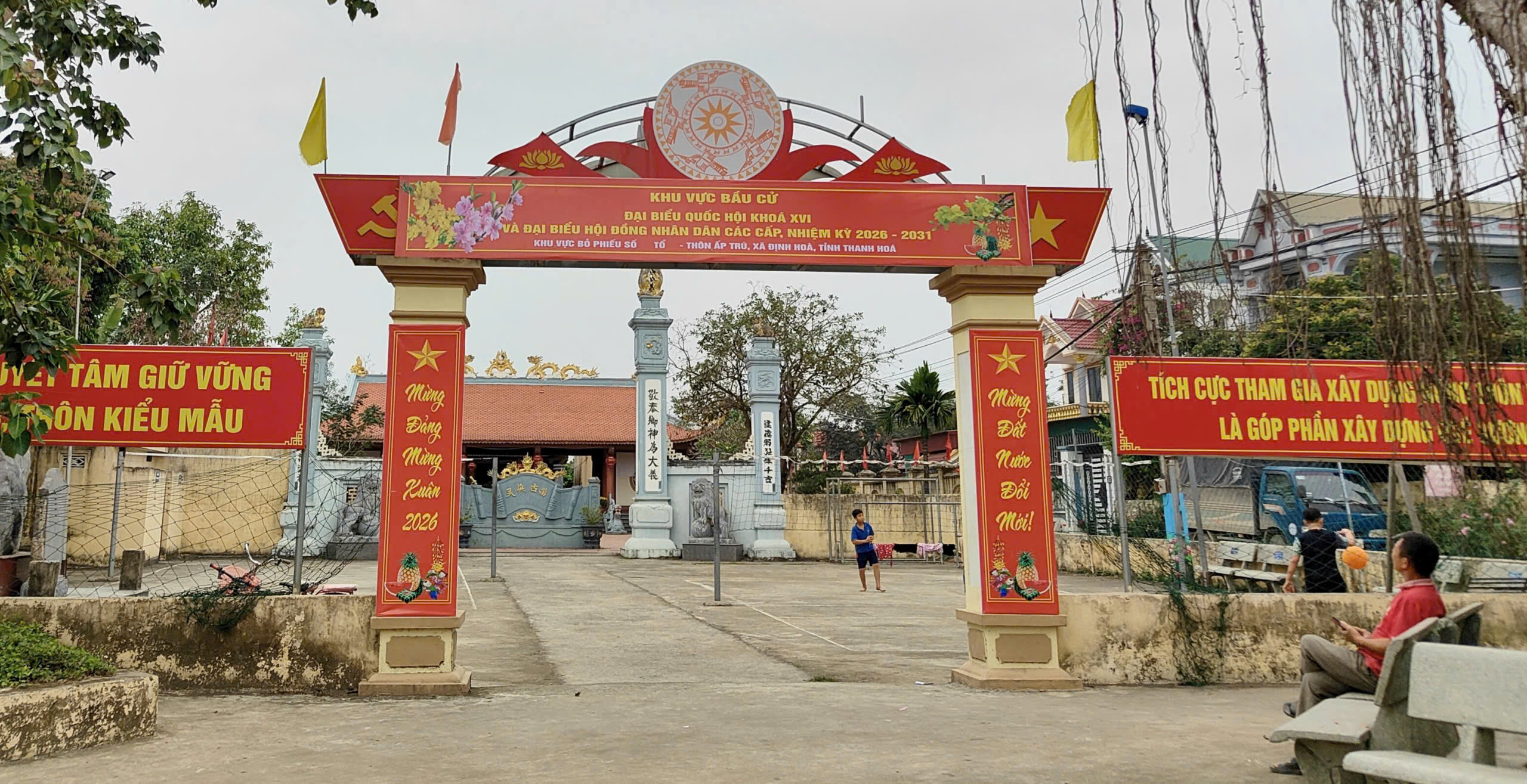 Anh-tin-bai